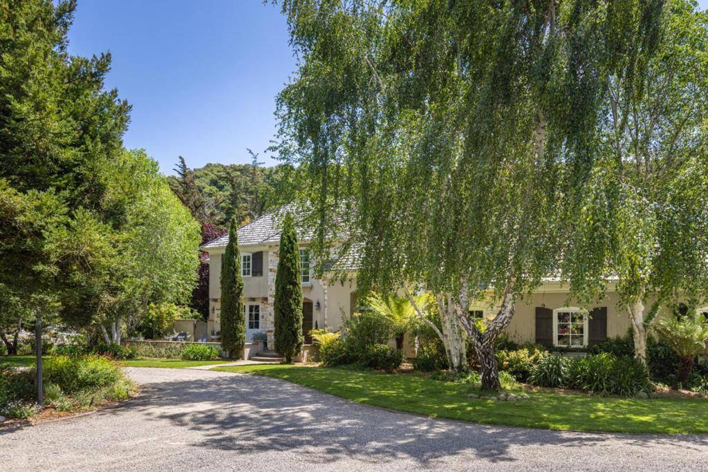 Carmel, CA 93923,8680 River Meadows RD