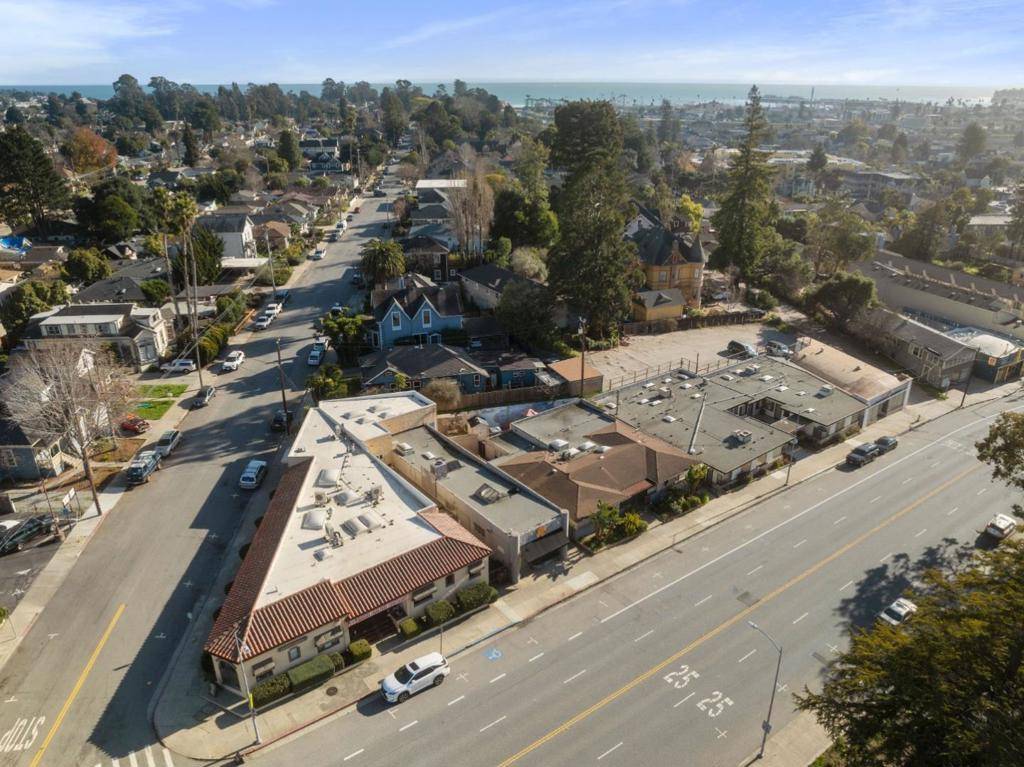 Santa Cruz, CA 95062,526540 Soquel AVE