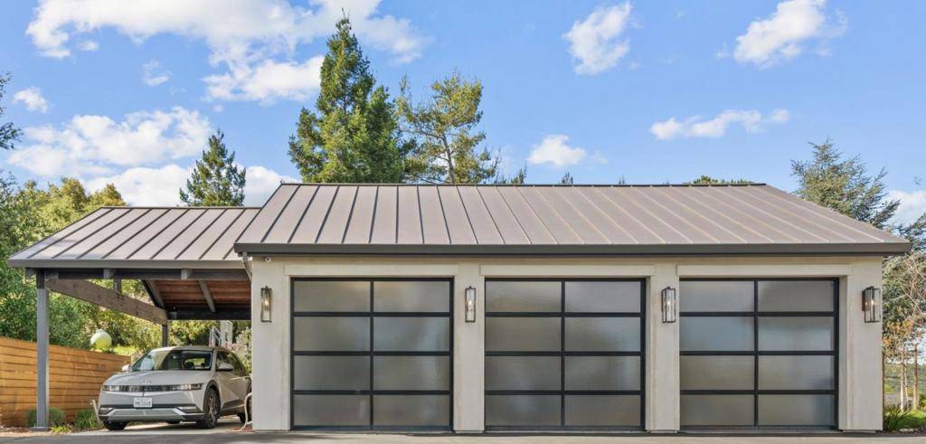 Los Gatos, CA 95033,19474 Aeronaut WAY