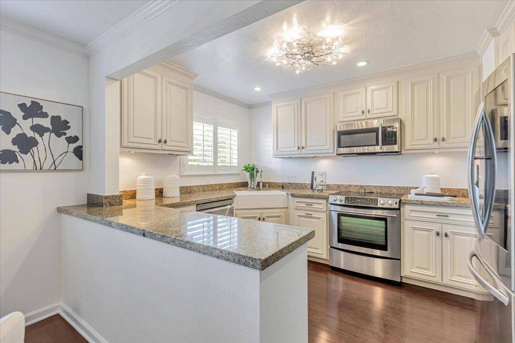 Los Gatos, CA 95030,18400 Overlook RD #14
