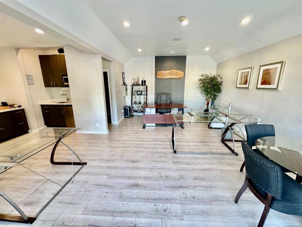 San Mateo, CA 94401,35 N San Mateo DR