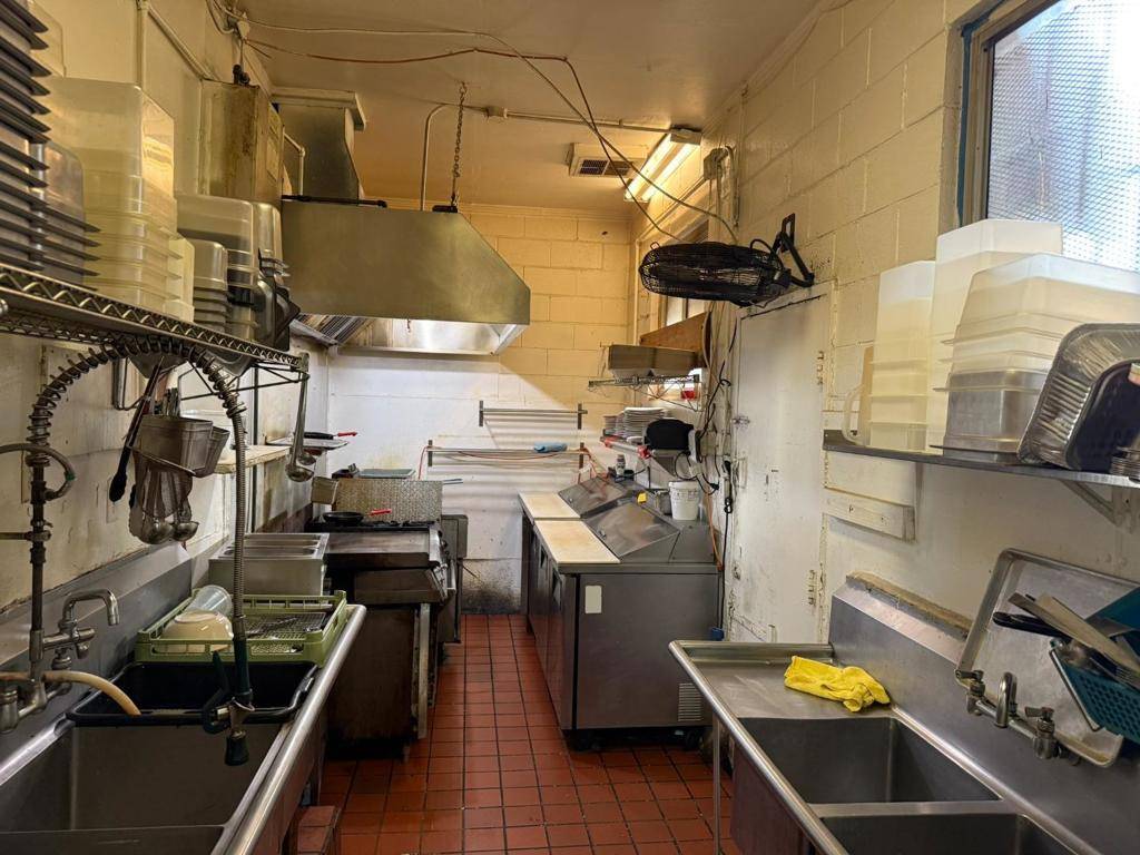Oakland, CA 94607,945 Wood ST