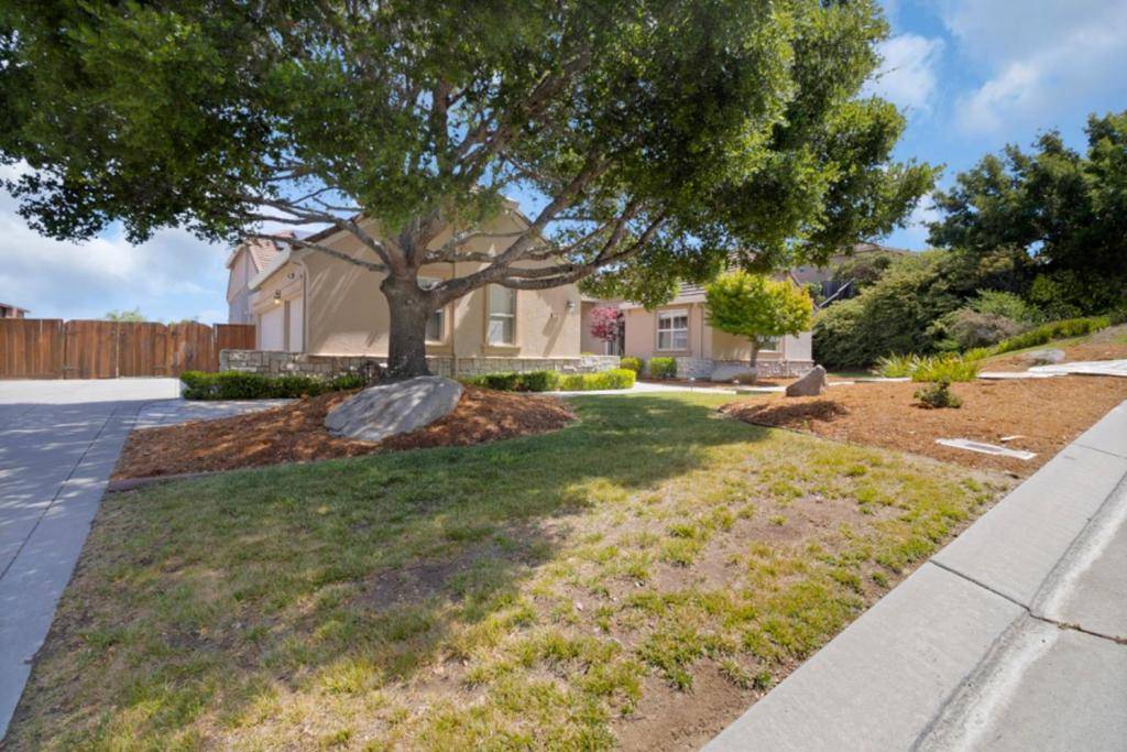 San Juan Bautista, CA 95045,820 Via Vaquero Norte