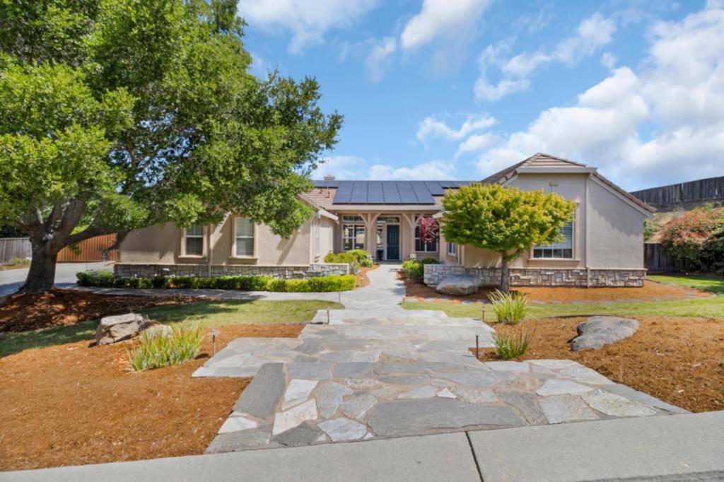 San Juan Bautista, CA 95045,820 Via Vaquero Norte