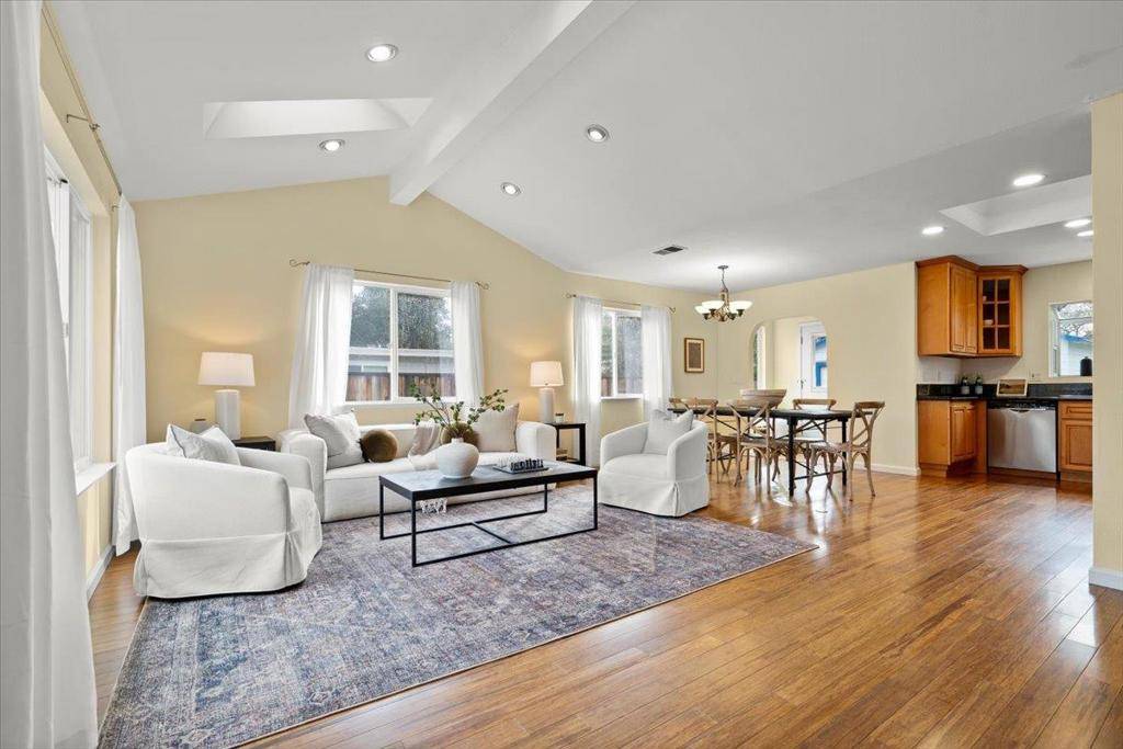 Campbell, CA 95008,147 N Milton AVE