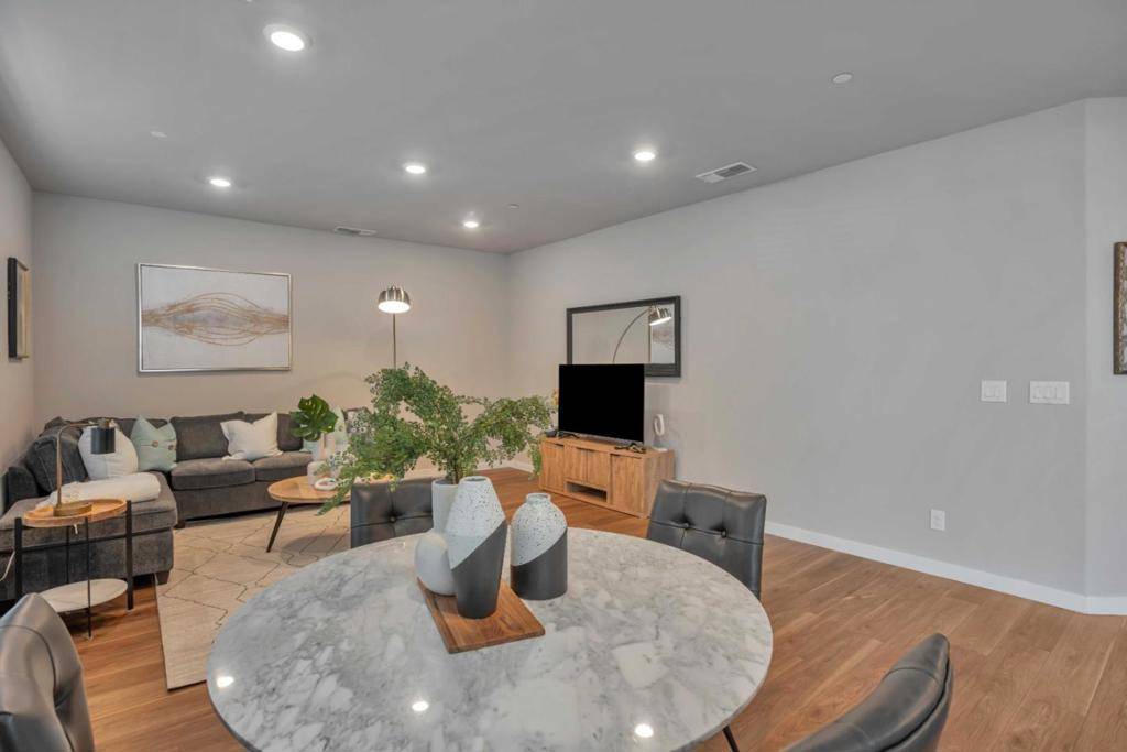 Sacramento, CA 95834,1618 Pagoda LN