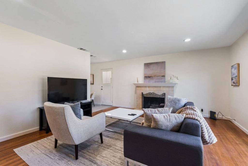 San Jose, CA 95130,1376 Klamath DR