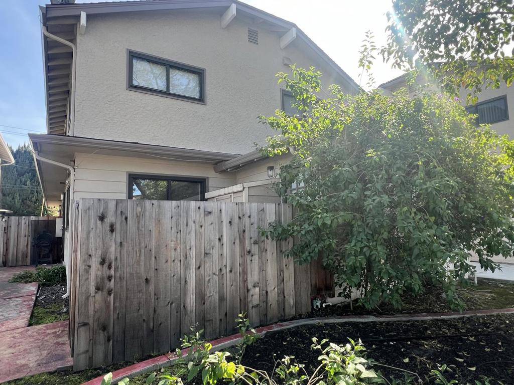 Santa Clara, CA 95054,920 Clyde AVE