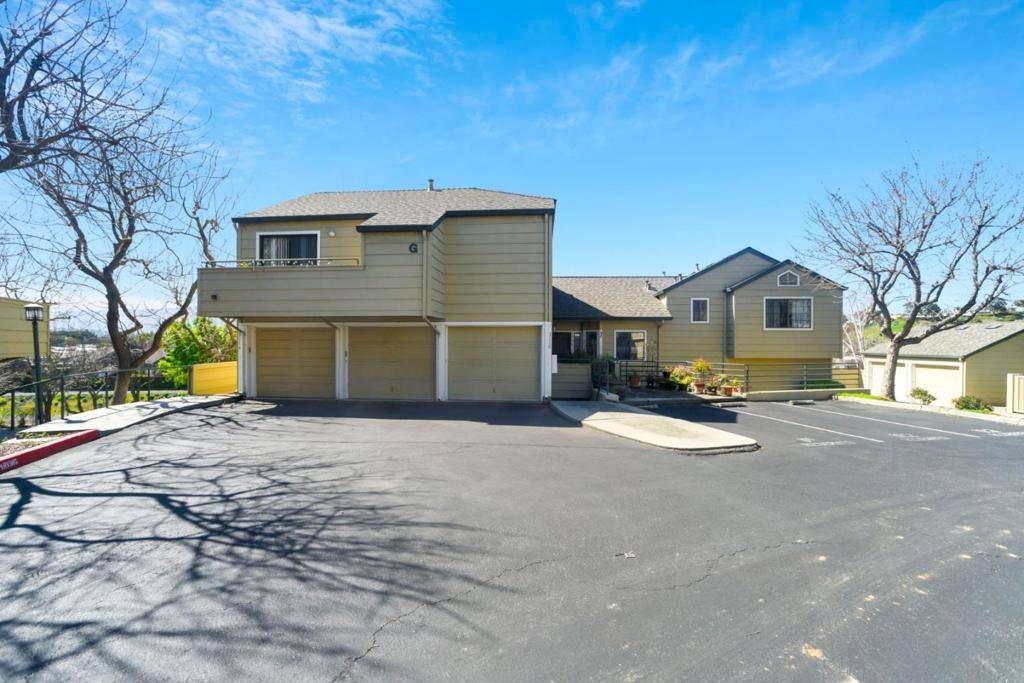 San Jose, CA 95136,3110 Heather Ridge DR