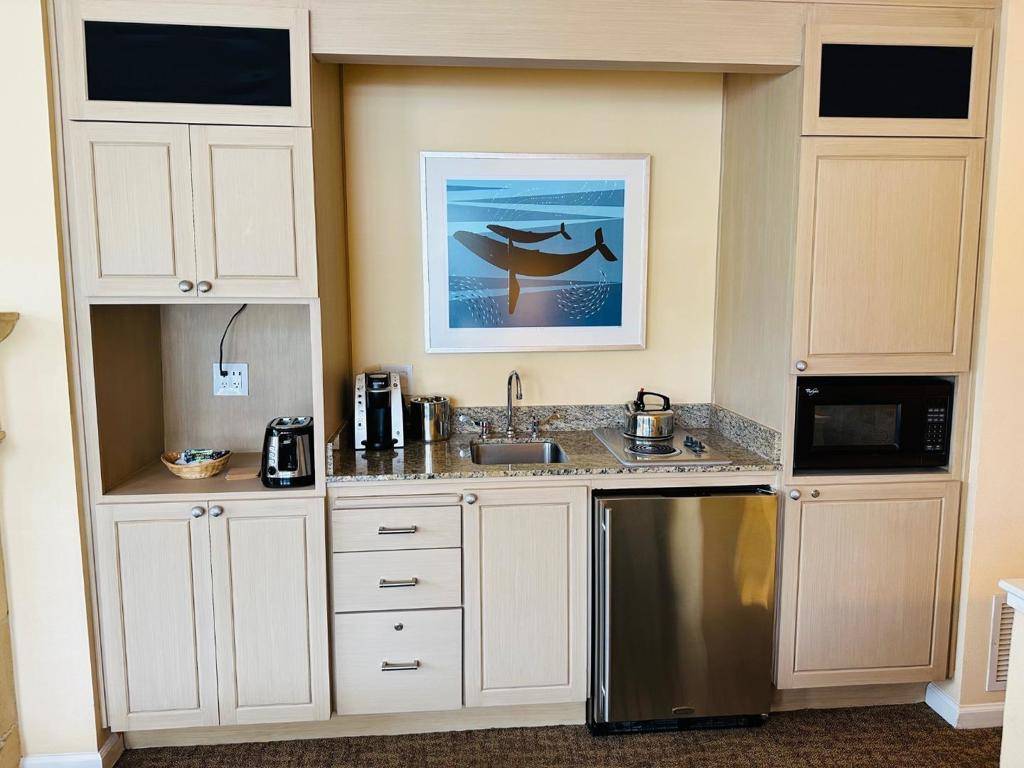 Half Moon Bay, CA 94019,4100 Cabrillo HWY #102