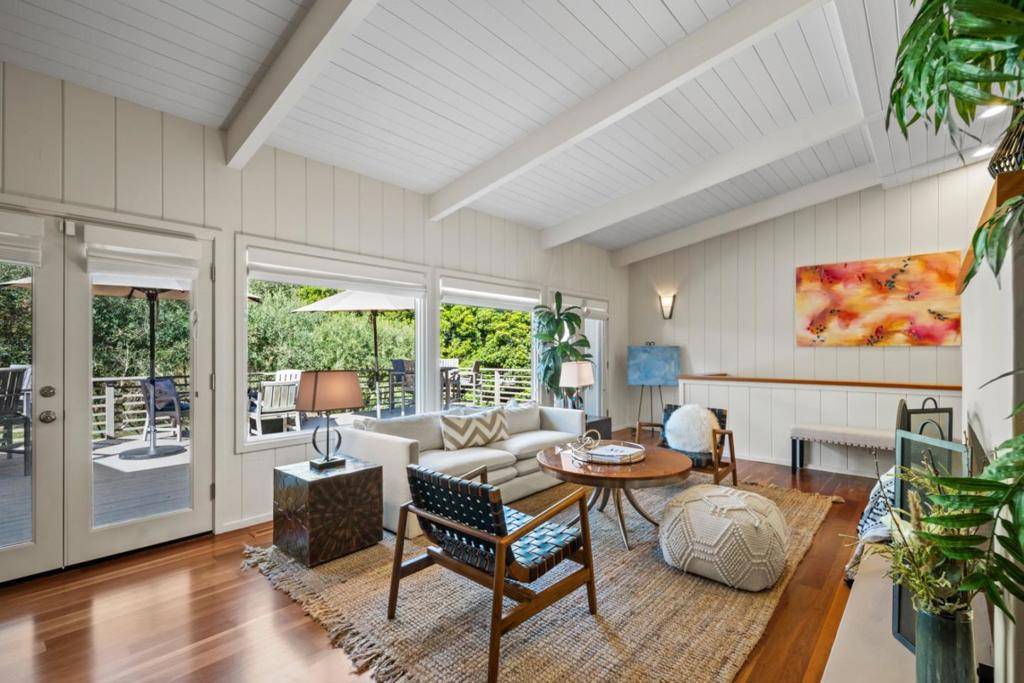Monterey, CA 93940,1123 Alta Mesa RD