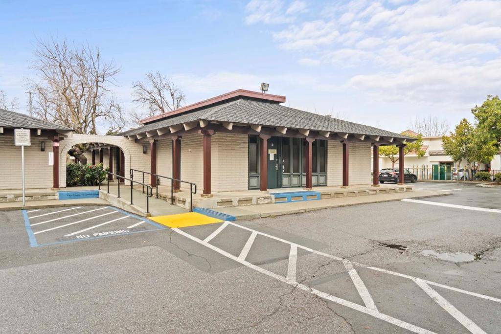 Sunnyvale, CA 94087,860 E Remington Dr DR #A