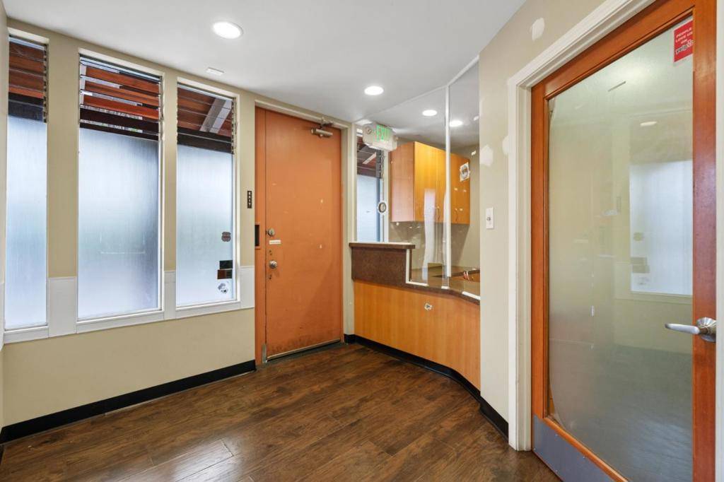 Sunnyvale, CA 94087,860 E Remington DR #B