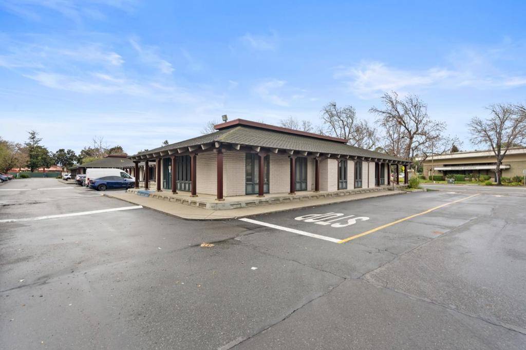 Sunnyvale, CA 94087,860 E Remington DR #B