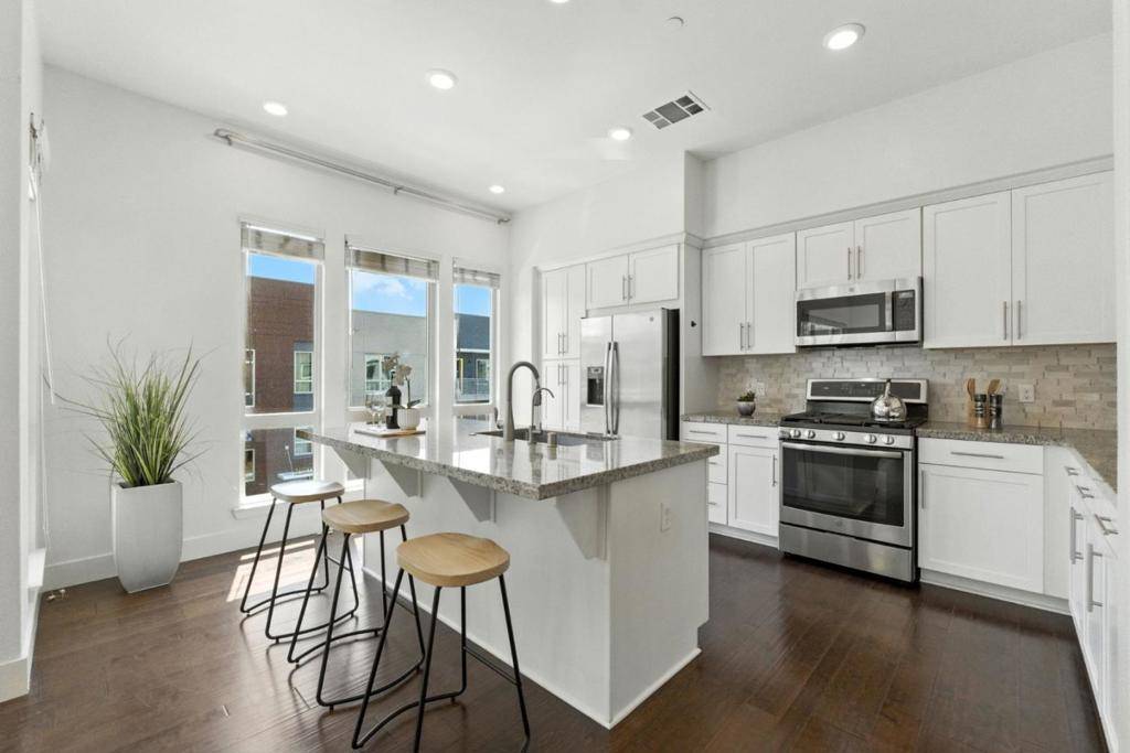 Milpitas, CA 95035,1685 Delano ST #33