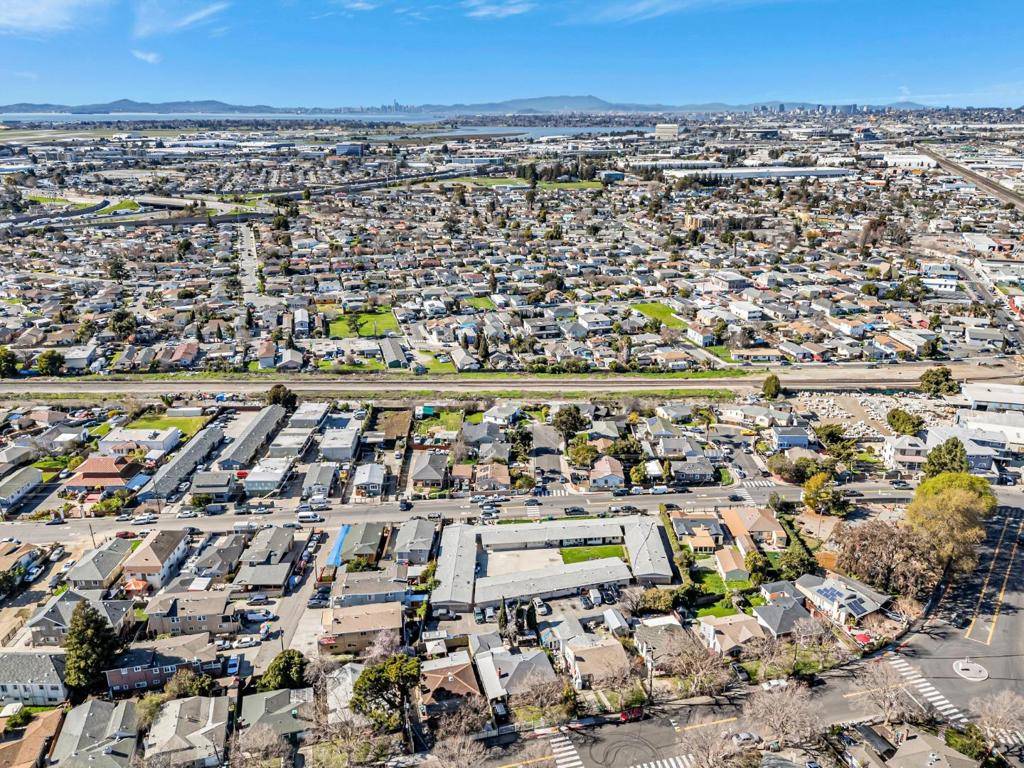Oakland, CA 94603,548 105th AVE