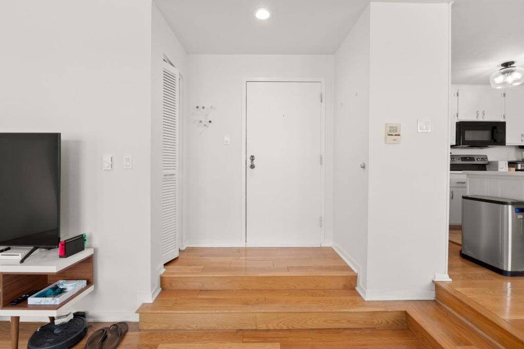 San Francisco, CA 94133,460 Francisco ST #103