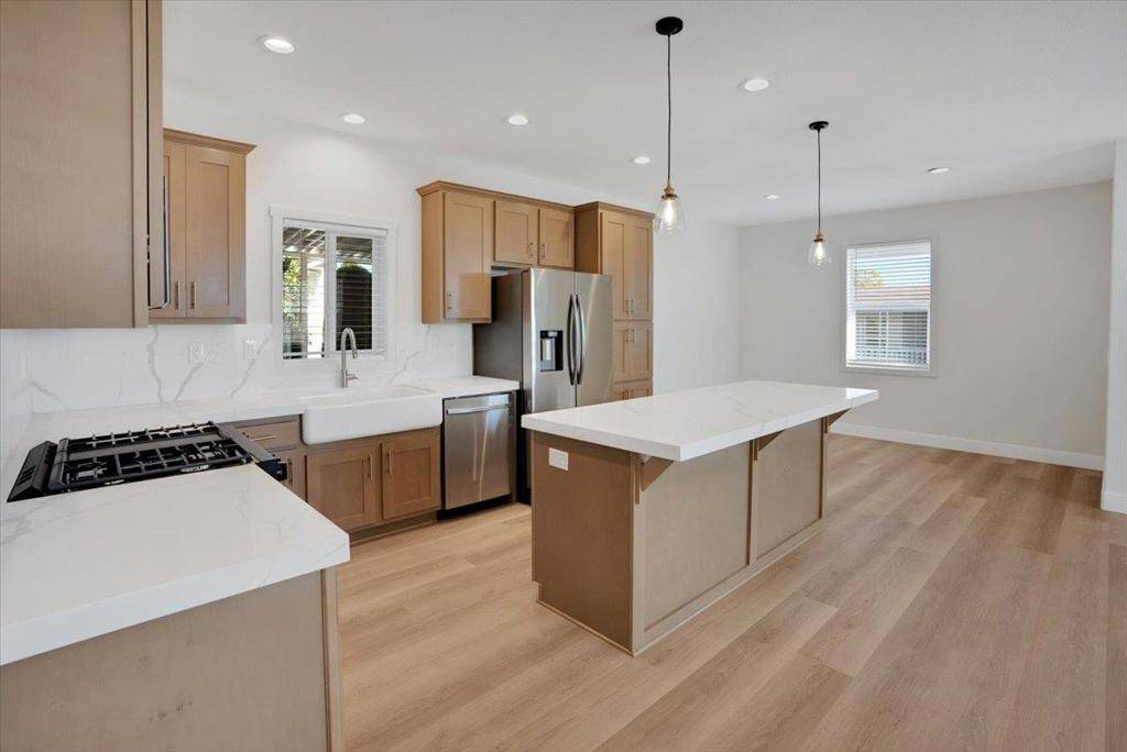 Watsonville, CA 95076,144 Holm RD