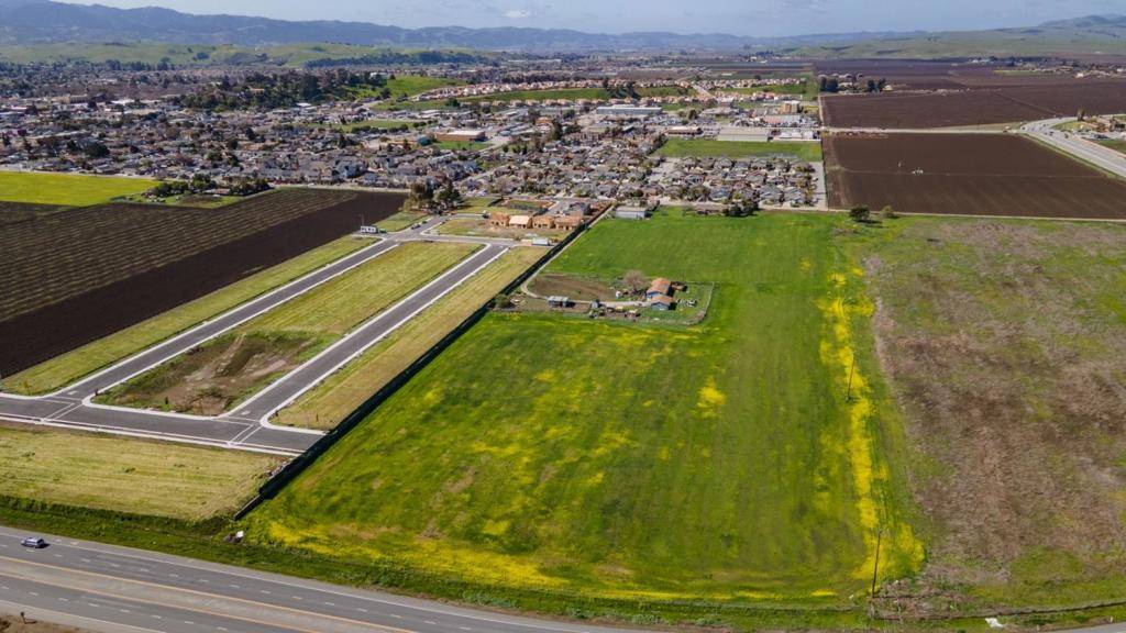 Hollister, CA 95023,N Chappell RD