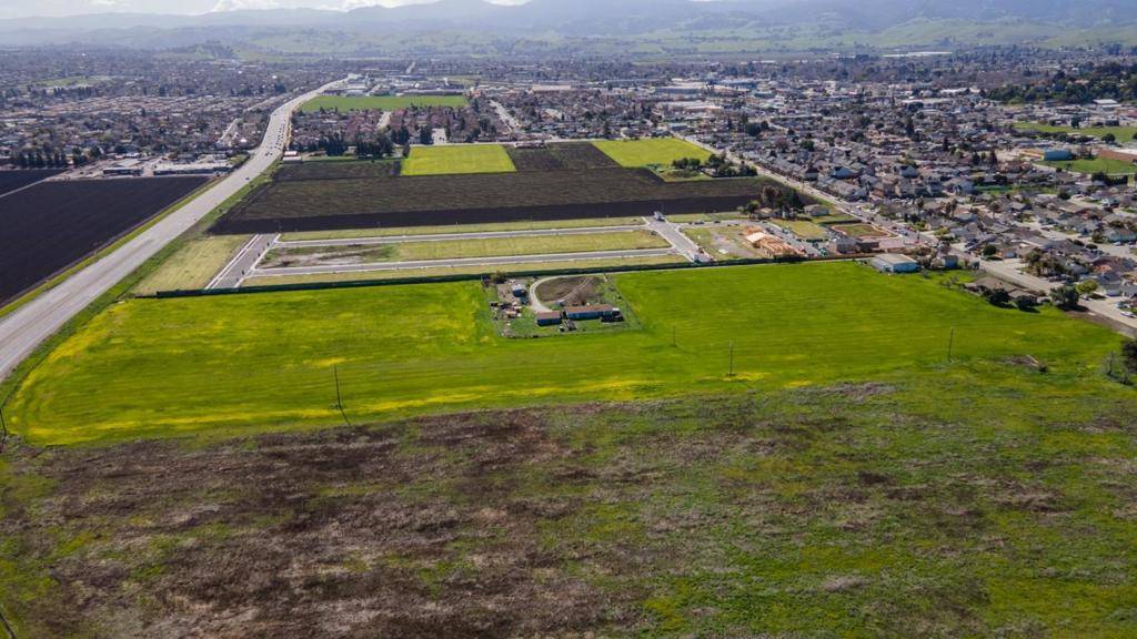 Hollister, CA 95023,N Chappell RD