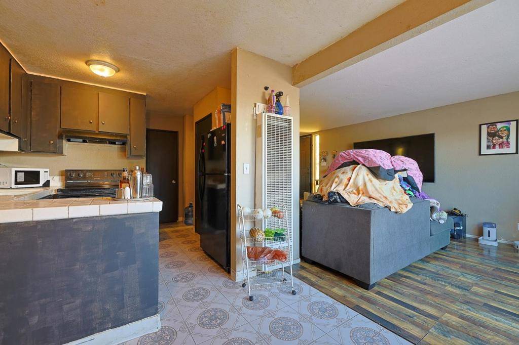 Salinas, CA 93905,918 Acosta PLZ #55
