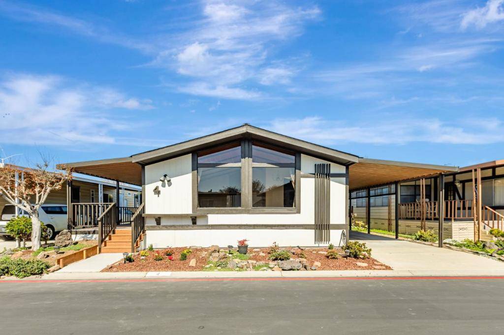 Sunnyvale, CA 94089,690 Persian DR