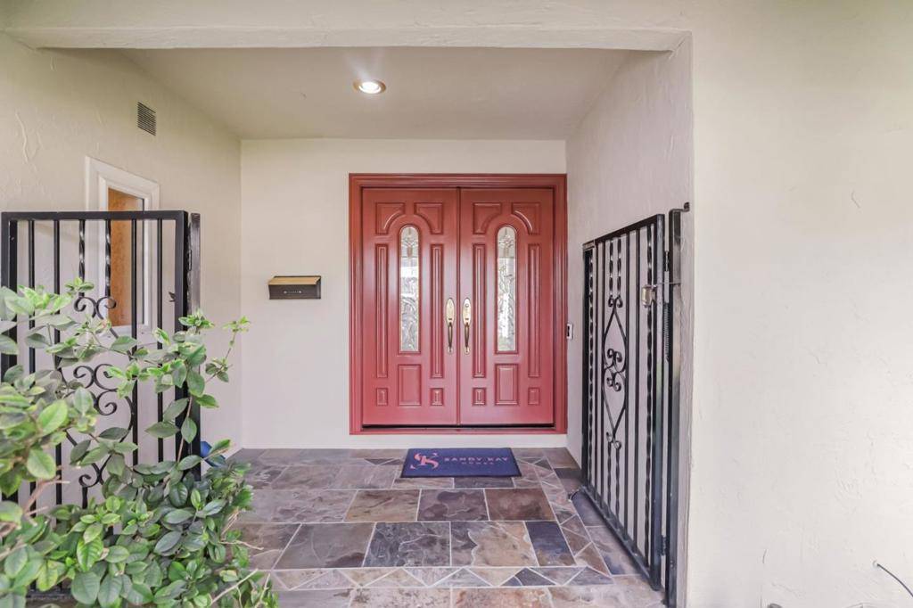 San Jose, CA 95129,1657 Danromas WAY