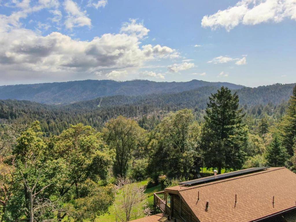 Boulder Creek, CA 95006,620 Waterman Gap LOOP