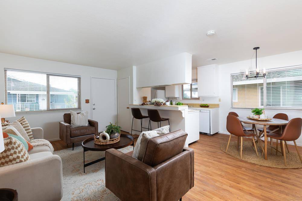 Capitola, CA 95010,1360 Ruby CT #4