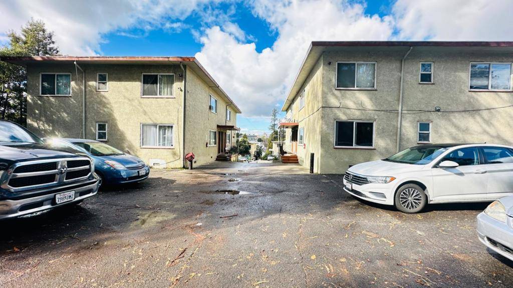 Oakland, CA 94601,2820 Garden ST