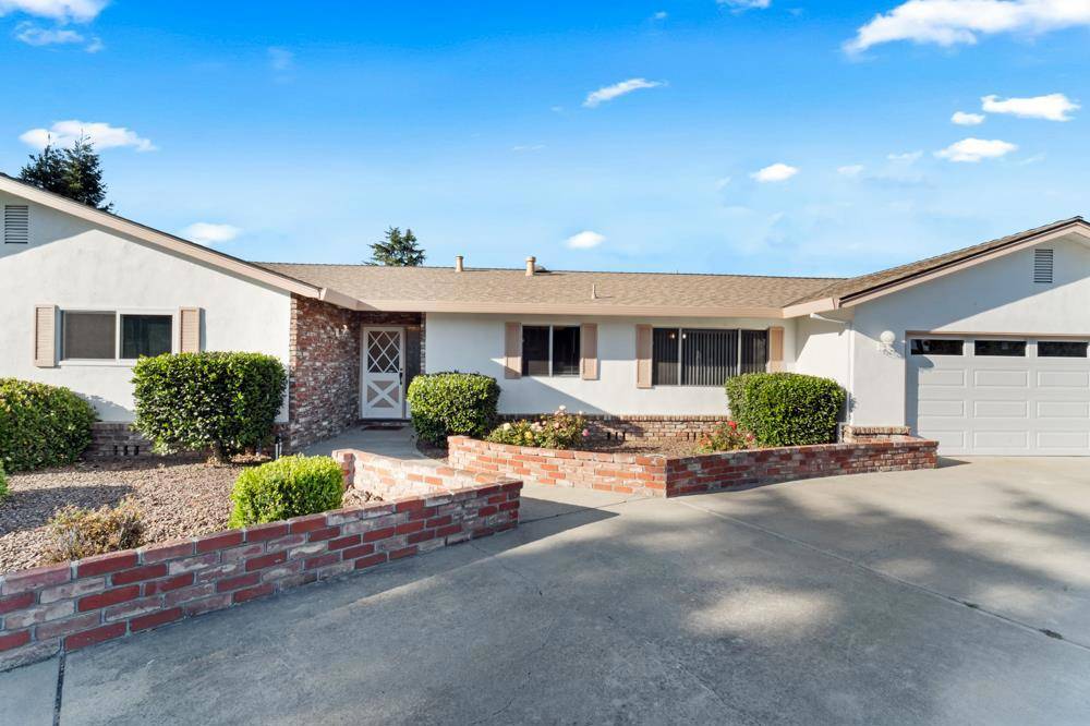 Hollister, CA 95023,281 Donald DR