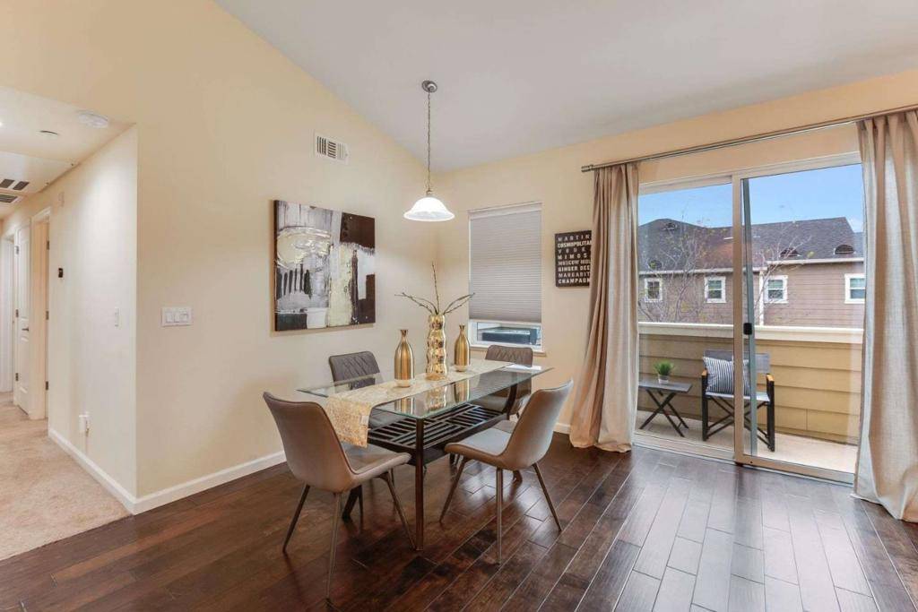 Sunnyvale, CA 94089,1037 Scotia TER #304