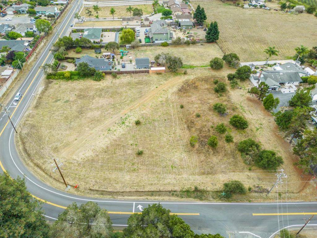 Watsonville, CA 95076,871 Green Valley RD