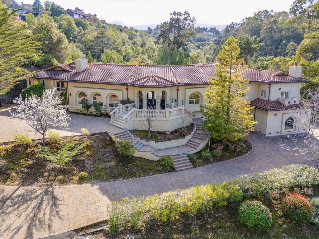 Hillsborough, CA 94010,1035 Macadamia DR