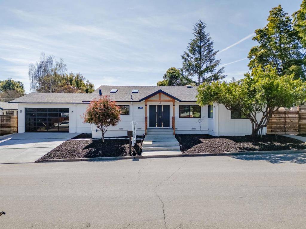 Redwood City, CA 94062,3845 East Lake WAY