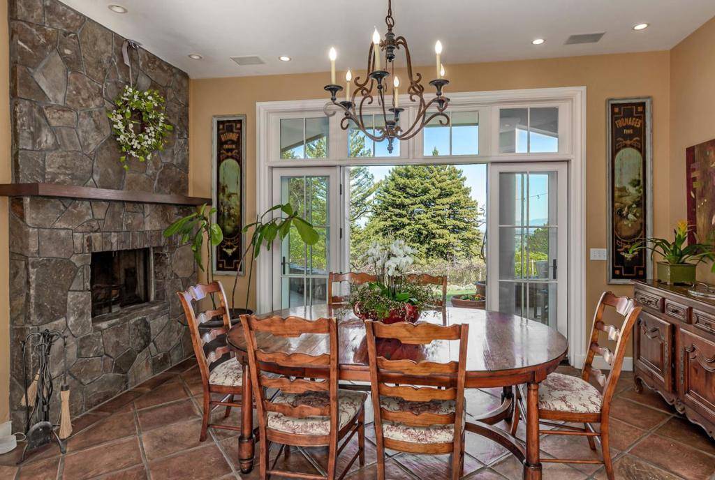 Woodside, CA 94062,950 Espinosa RD