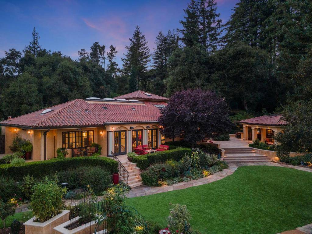 Los Gatos, CA 95033,21106 Brush RD
