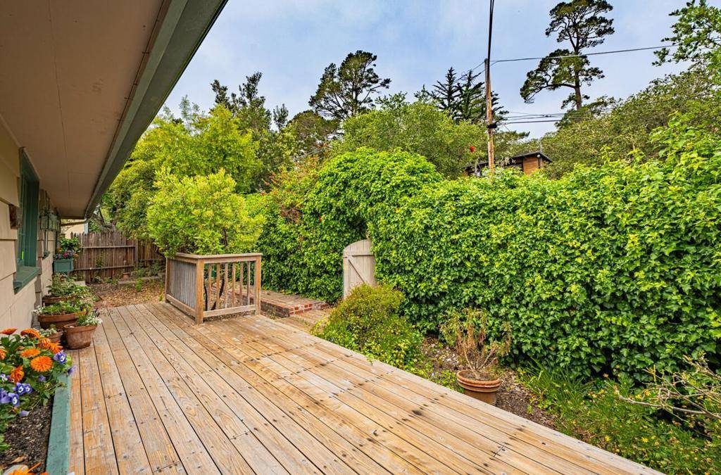 Carmel, CA 93921,8th Ave & Forest Rd