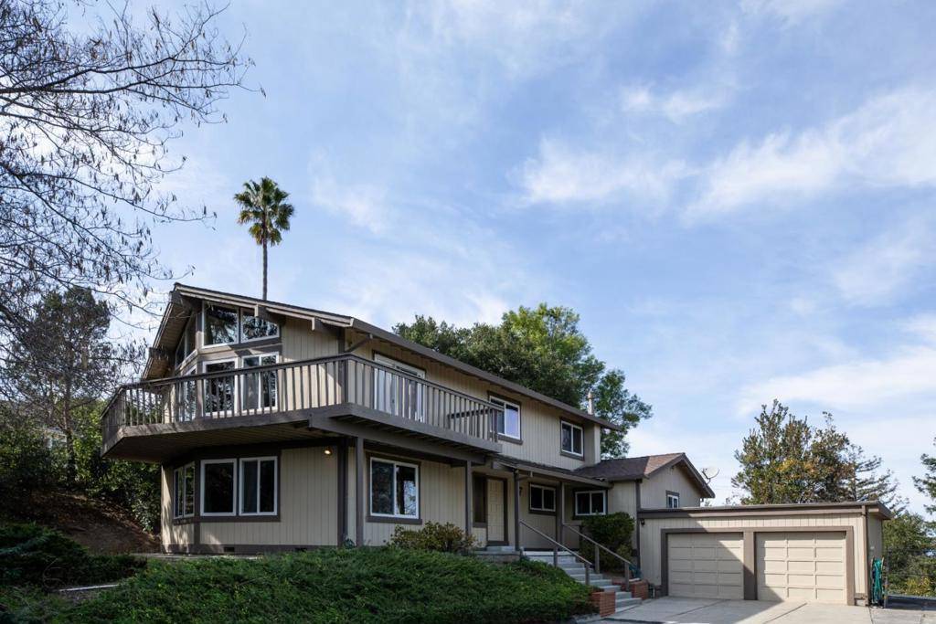Los Altos Hills, CA 94024,11569 Arroyo Oaks DR