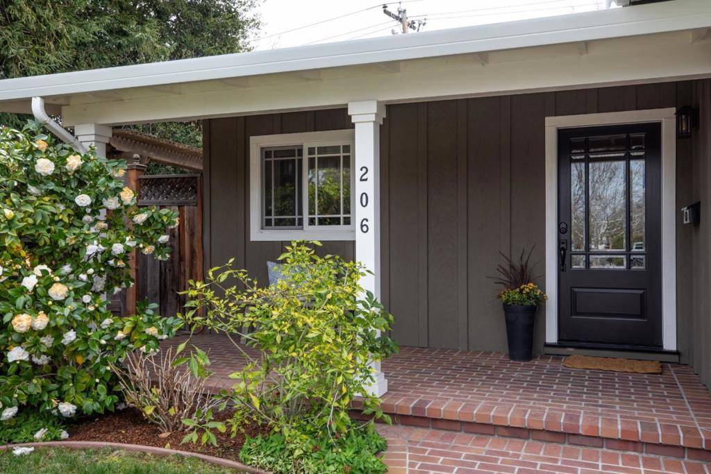 Los Gatos, CA 95032,206 Thomas DR