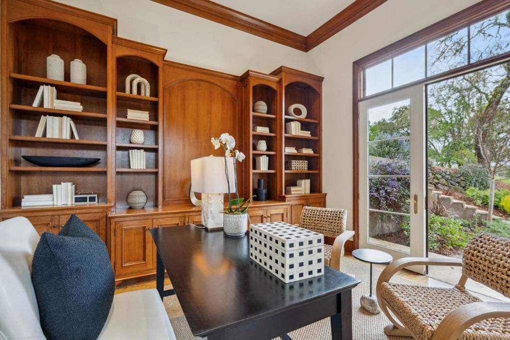 Portola Valley, CA 94028,4 Buck Meadow DR