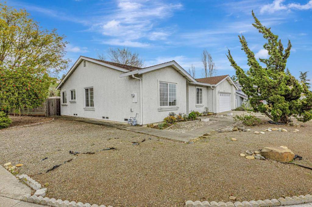 Hayward, CA 94542,3695 Skyline DR