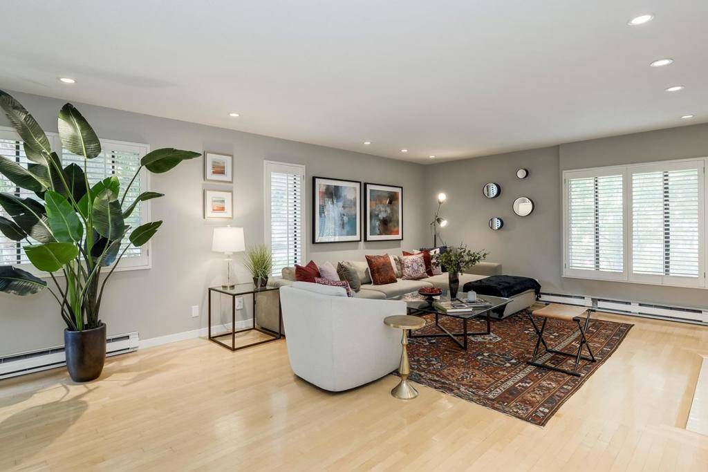 Palo Alto, CA 94301,766 Bryant ST