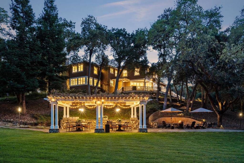 Los Gatos, CA 95030,16420 S Kennedy RD