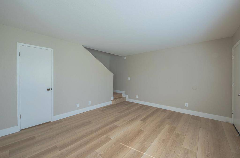 Salinas, CA 93905,903 Rider AVE
