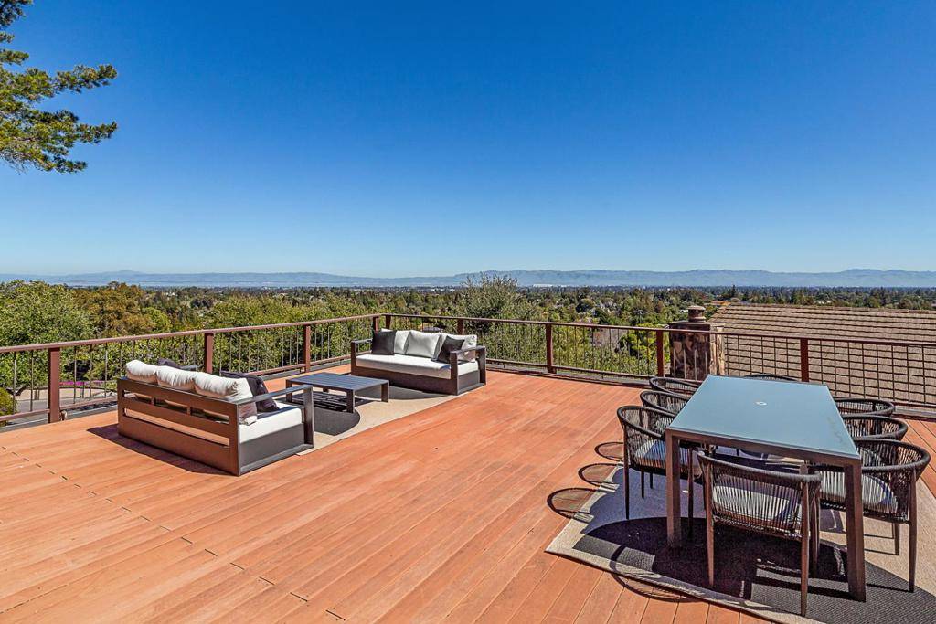 Los Altos Hills, CA 94022,12668 La Cresta CT
