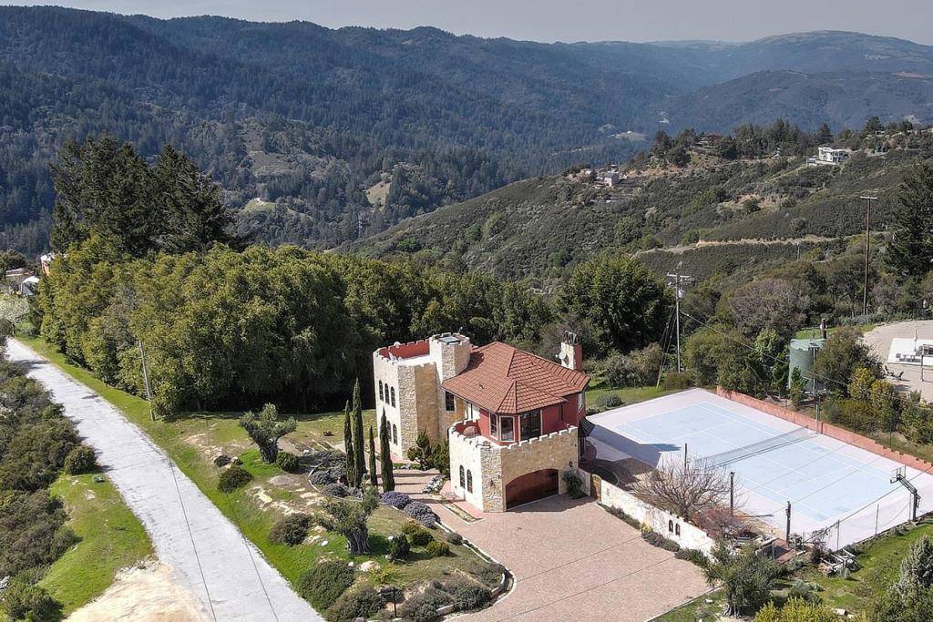 Saratoga, CA 95070,17035 Bohlman RD
