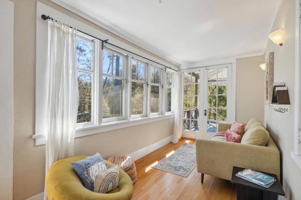 Ben Lomond, CA 95005,130 Pine ST