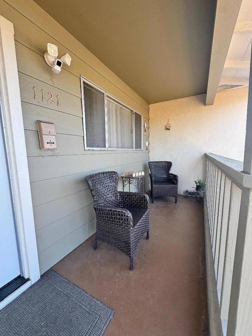 Salinas, CA 93906,1121 Granada AVE