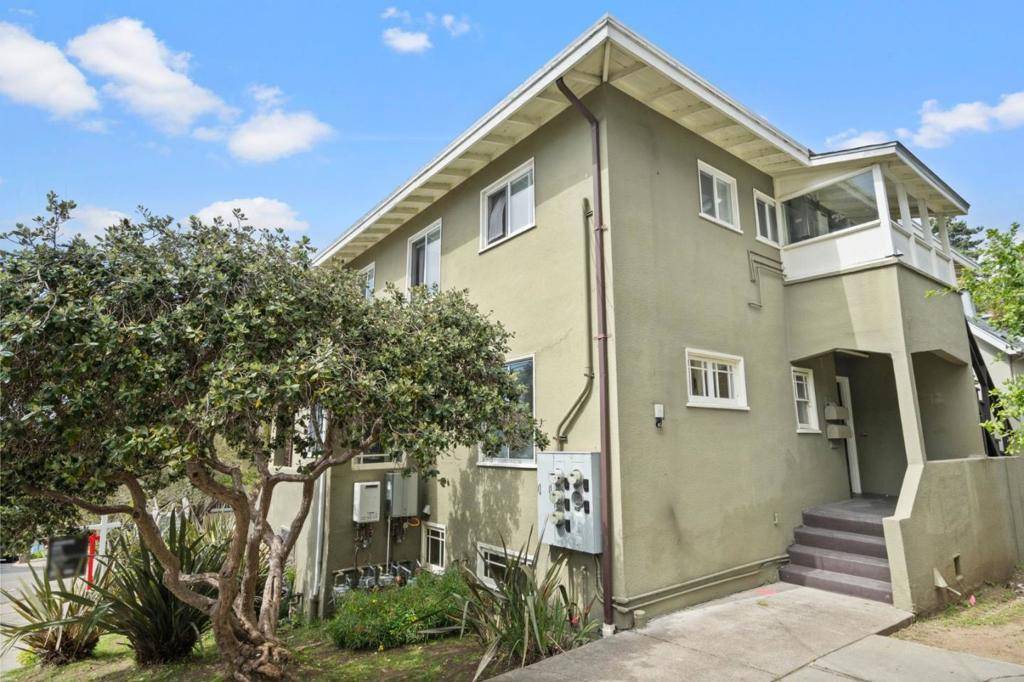 Berkeley, CA 94709,2605 Virginia ST